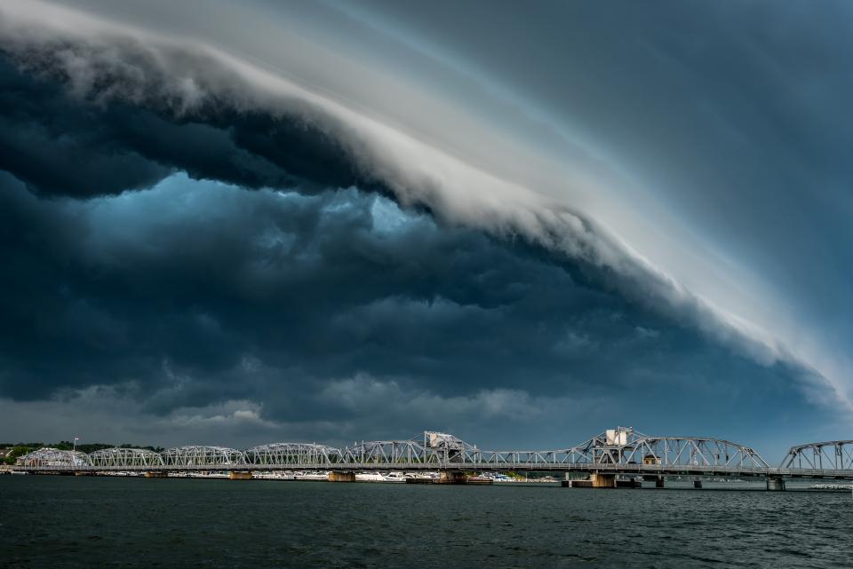 Shelf Cloud Wallpaper